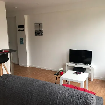 Apartment Hyper Centre - Wifi Fibre Gratuit - Jergweloh - Le Parisien *