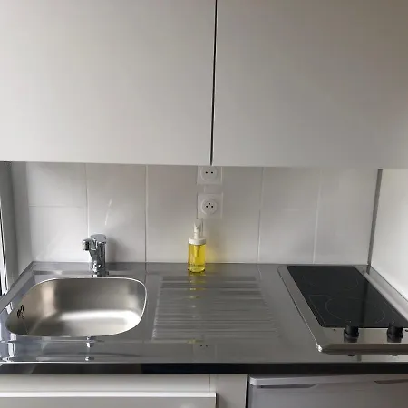 Hyper Centre - Wifi Fibre Gratuit - Jergweloh - Le Parisien