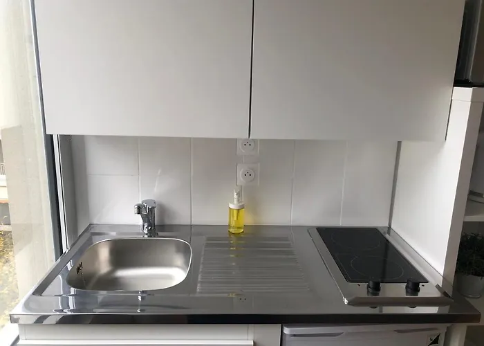 Hyper Centre - Wifi Fibre Gratuit - Jergweloh - Le Parisien